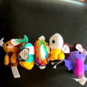 Bundle 🦄 at 8 for $25. Ty bundle of 5 with both fabric and paper tags.